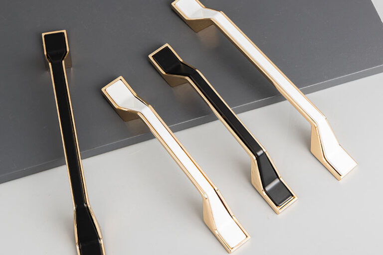 European Zinc Alloy Cabinet Wardrobe Pull Door Handles Wholesale (5) wardrobe pull handles wholesale