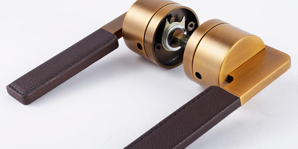 lever door handle for hotels