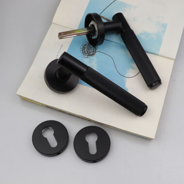 Privacy Wooden Door Lever Handle