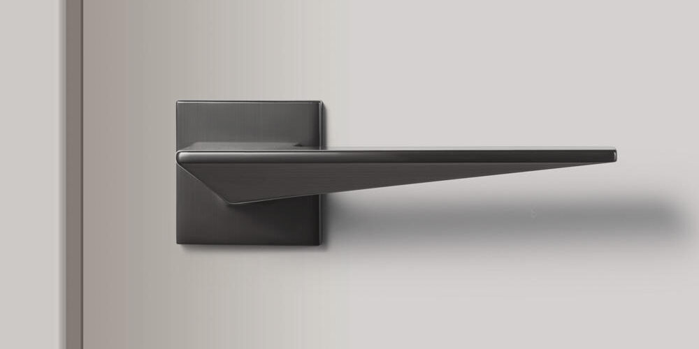 lever door handle with lock